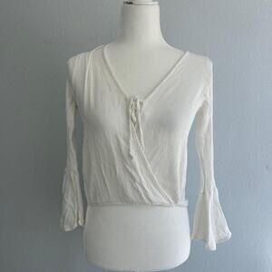 Ambience flowy white flare sleeve